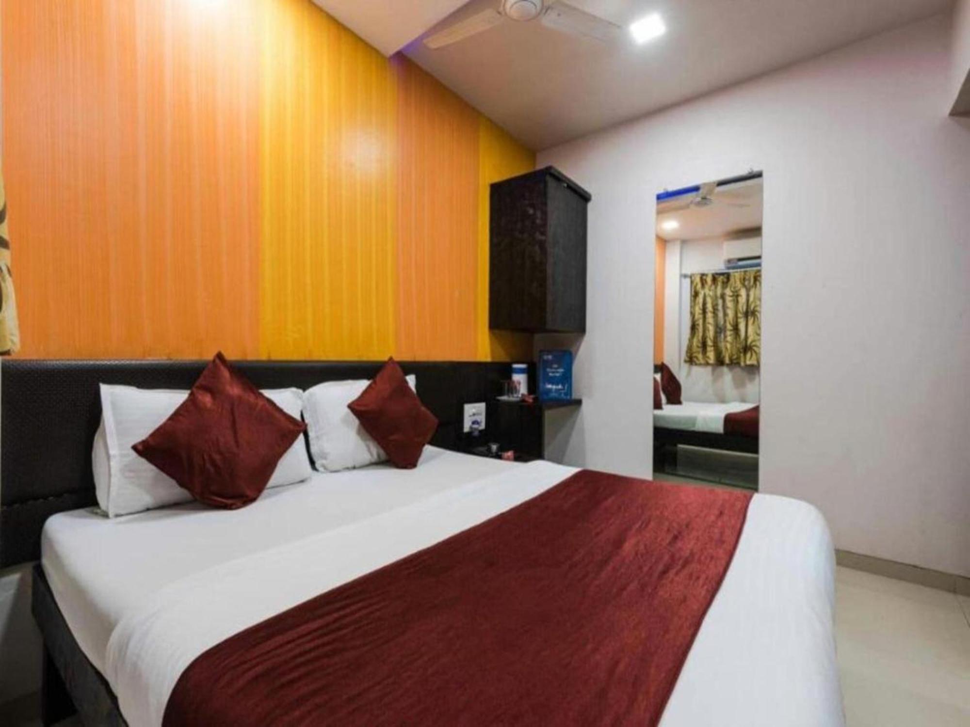 Hotel O Golden Sagar Мумбай Екстериор снимка