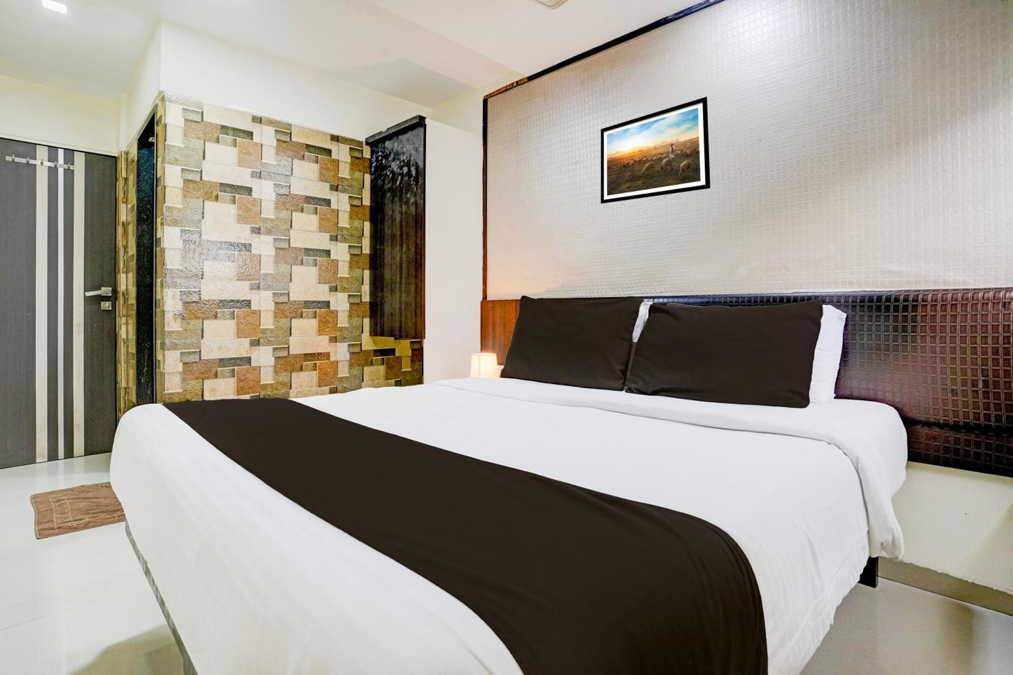 Hotel O Golden Sagar Мумбай Екстериор снимка