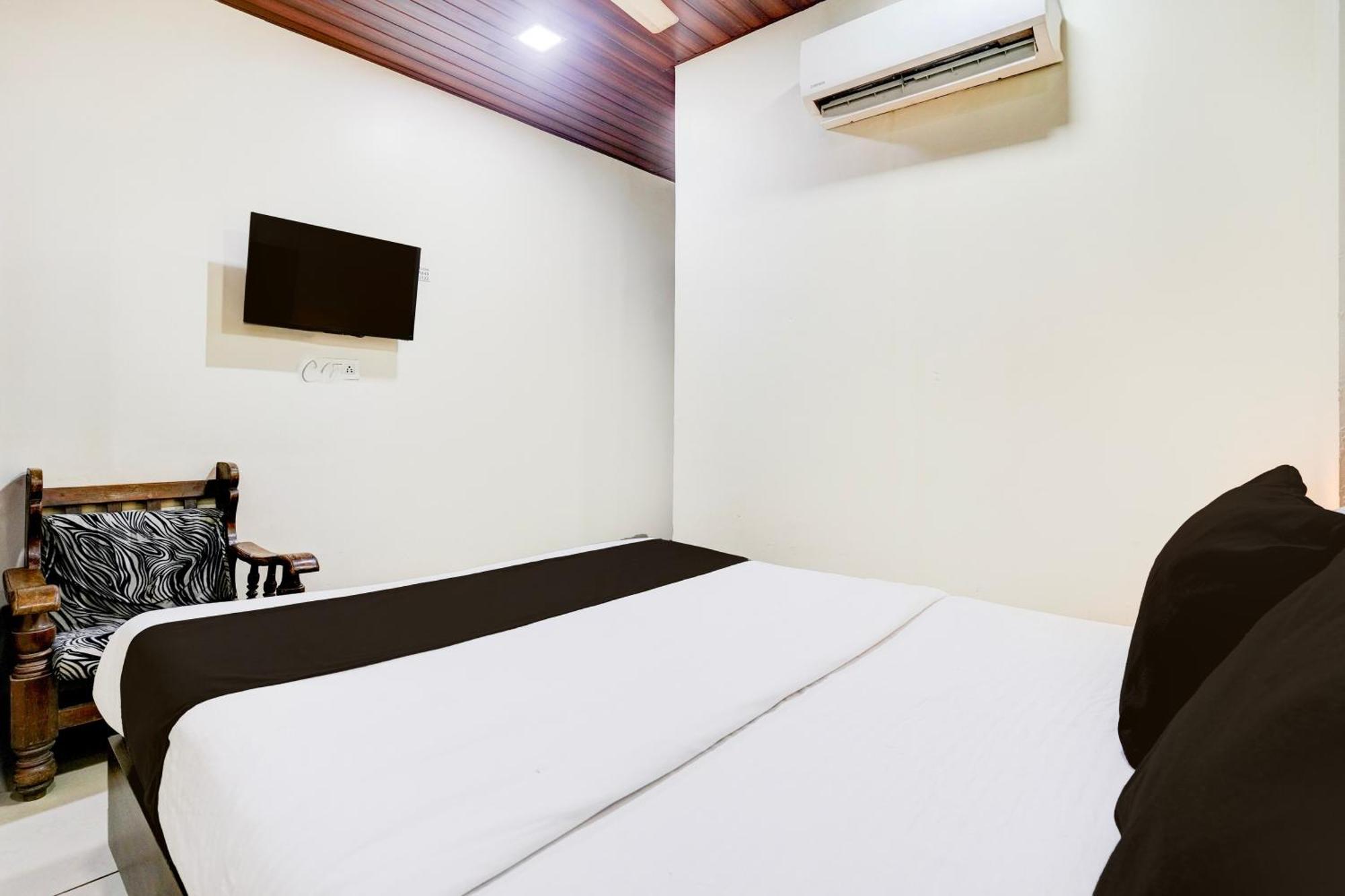 Hotel O Golden Sagar Мумбай Екстериор снимка