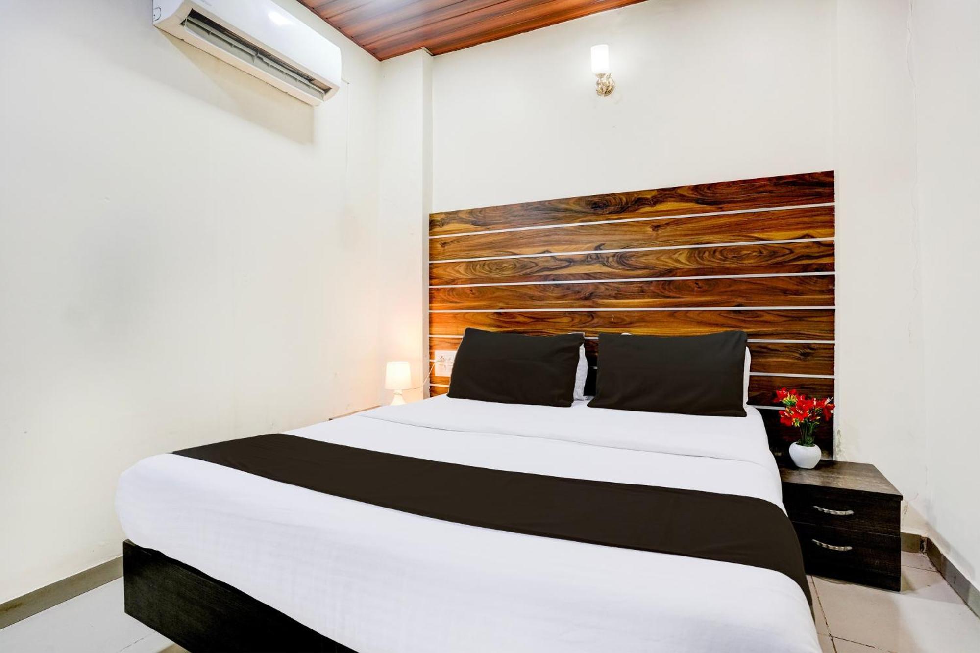Hotel O Golden Sagar Мумбай Екстериор снимка