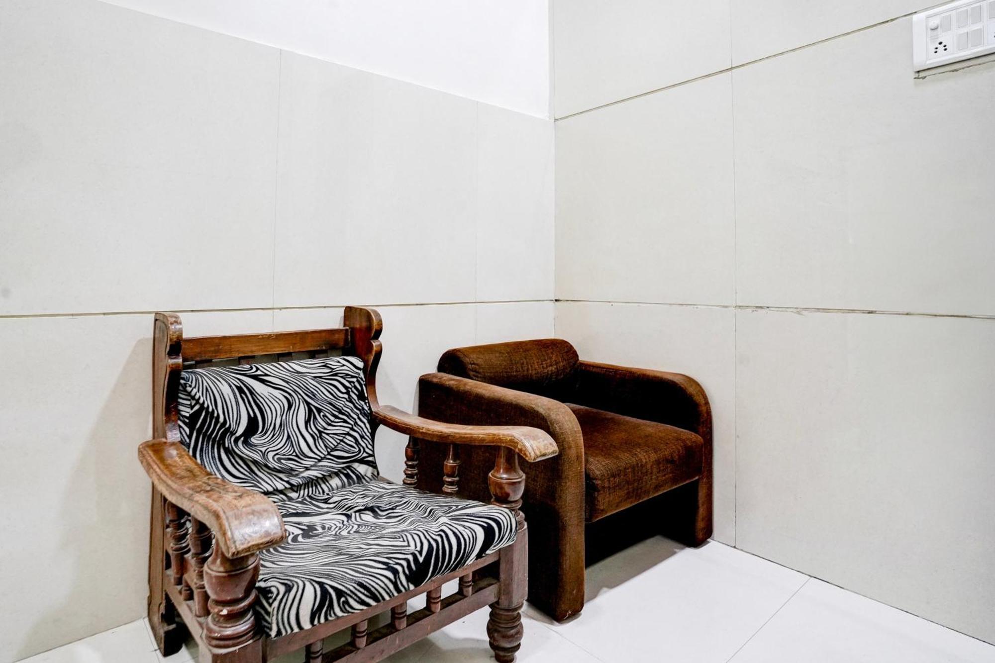 Hotel O Golden Sagar Мумбай Екстериор снимка