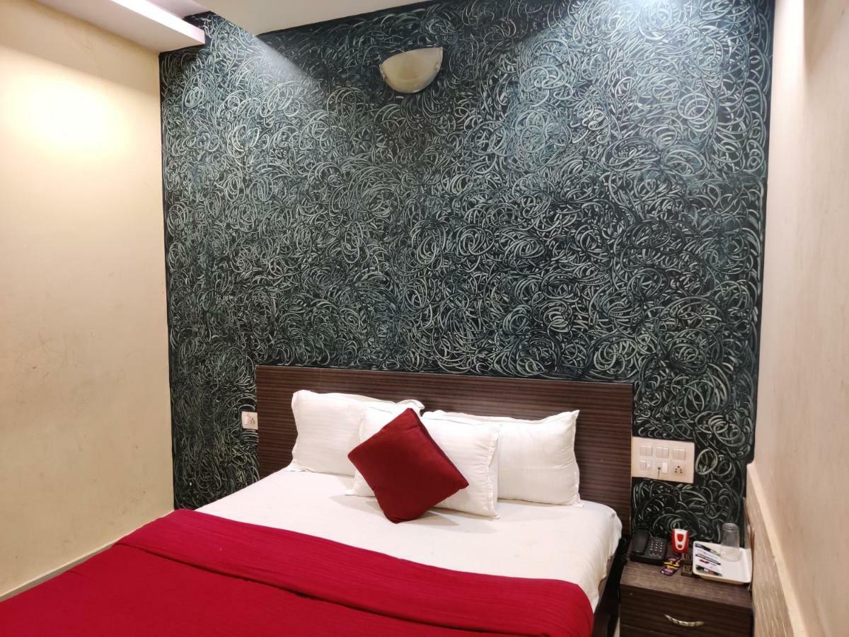 Hotel O Golden Sagar Мумбай Екстериор снимка