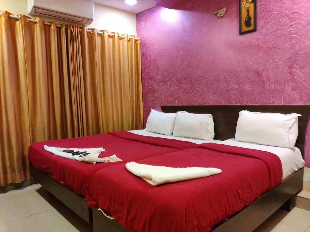 Hotel O Golden Sagar Мумбай Екстериор снимка